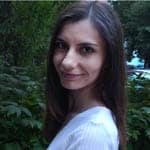 Minuca Elena - Freelance Writer, Specialized in Creating Expert Roundups